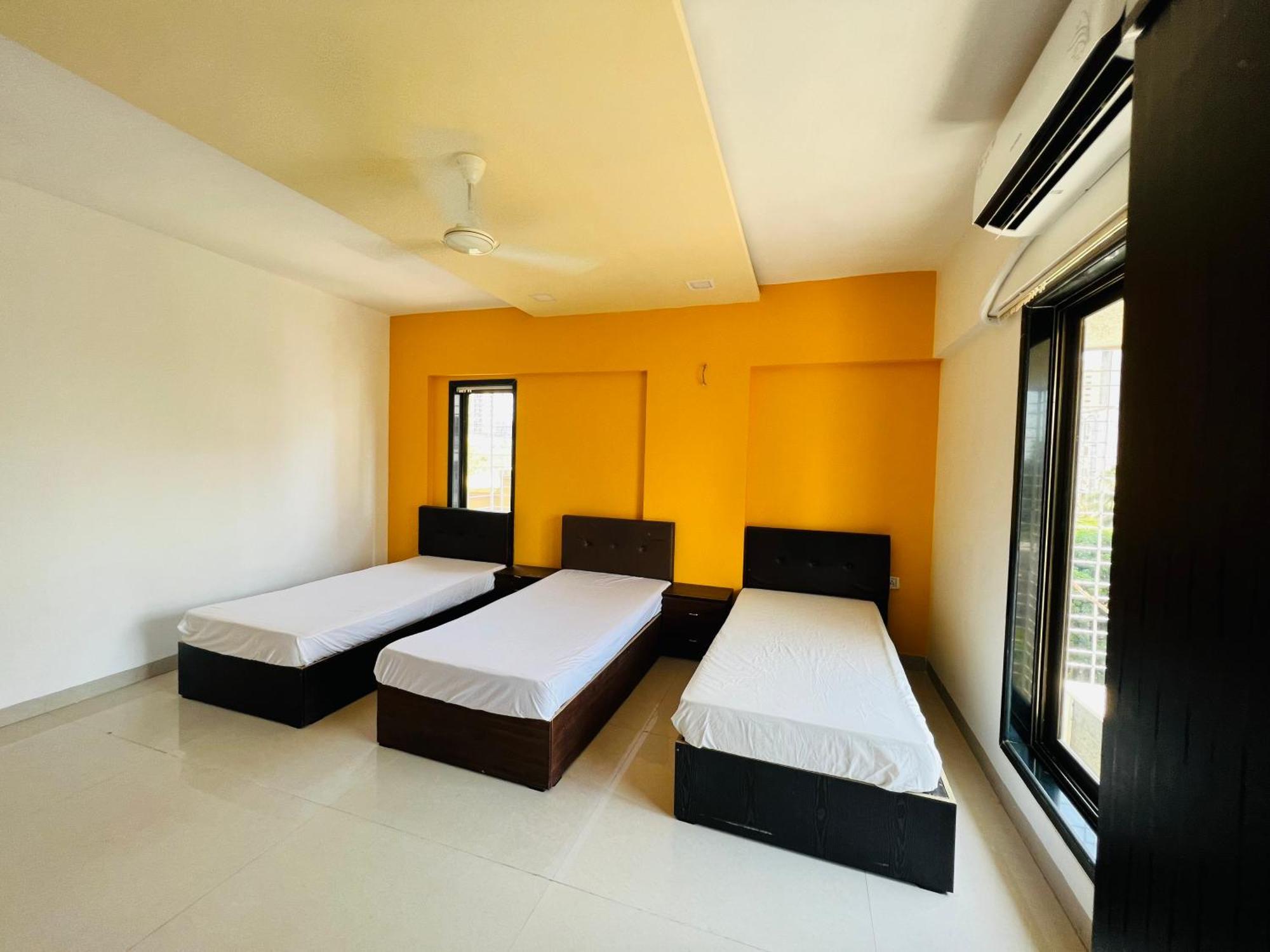 Hsquare Service Apartment Malad Mumbai Exterior photo